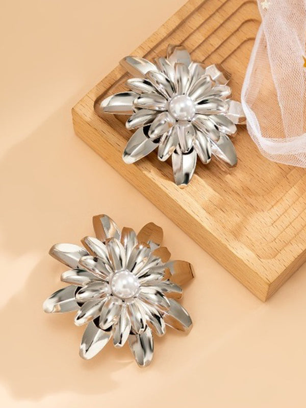 Flower Shape Drop Earrings